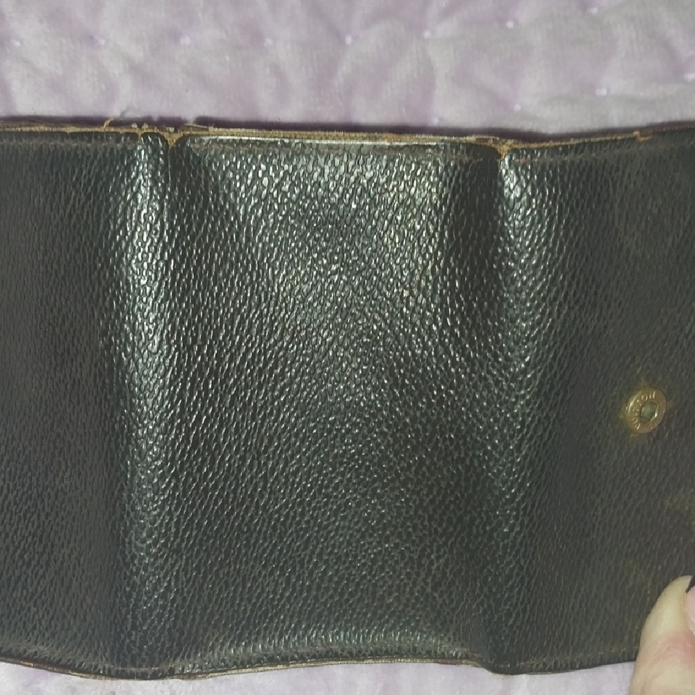 Louis Vuitton 6 Key Ring Holder Black Leather Wallet with Gold Button vintage - Picture 3 of 6